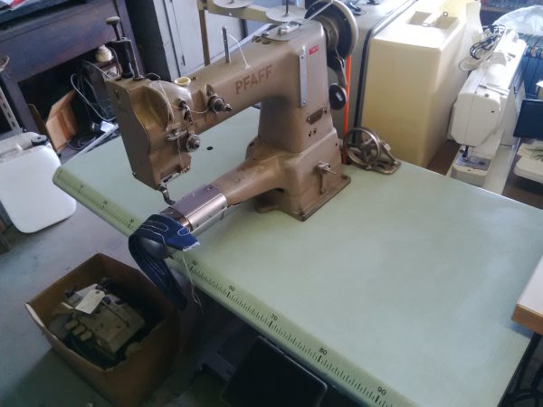 Pfaff 390U128 (N°07172)