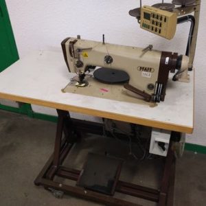 Pfaff 487G-706-900/99 (N°07458)