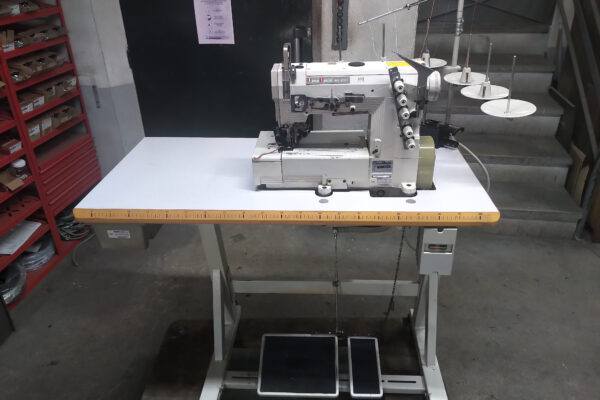 Machine de recouvrement Kansai WX8803