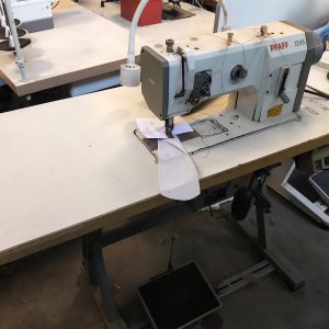 Piqueuse plate triple entrainement Pfaff 1245