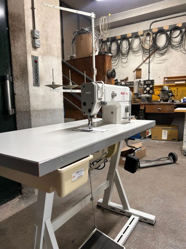 piqueuse plate simple entrainement pfaff 1053 occasion