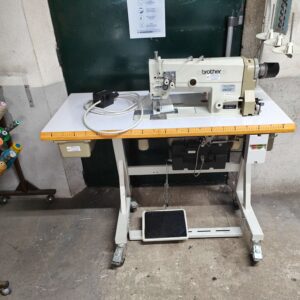 piqueuse 2 aiguilles fixes brother lt2-b842-3 occasion