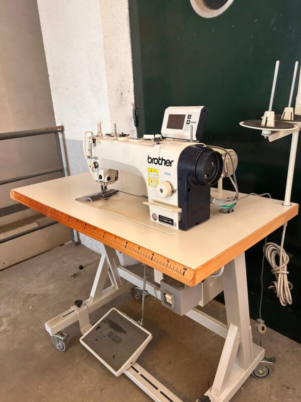 piqueuse double entrainement brother s7220d occasion
