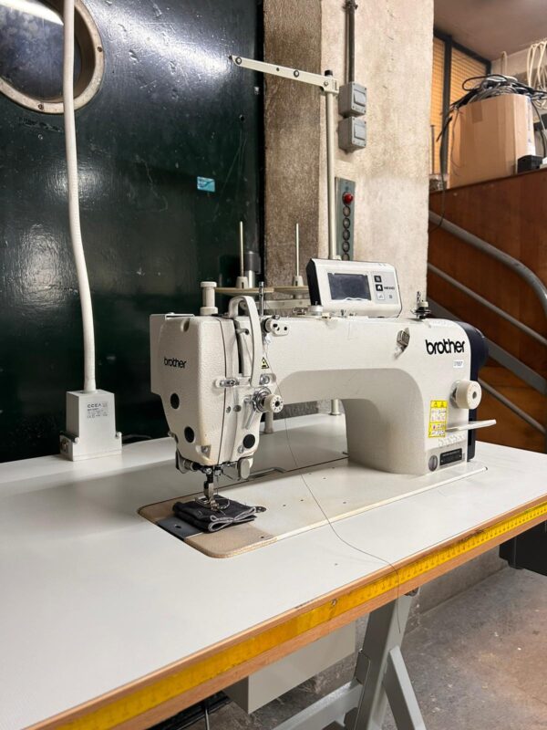 piqueuse double entrainement brother s7220d occasion