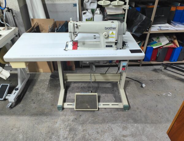 piqueuse plate occasion brother sl-1110 occasion