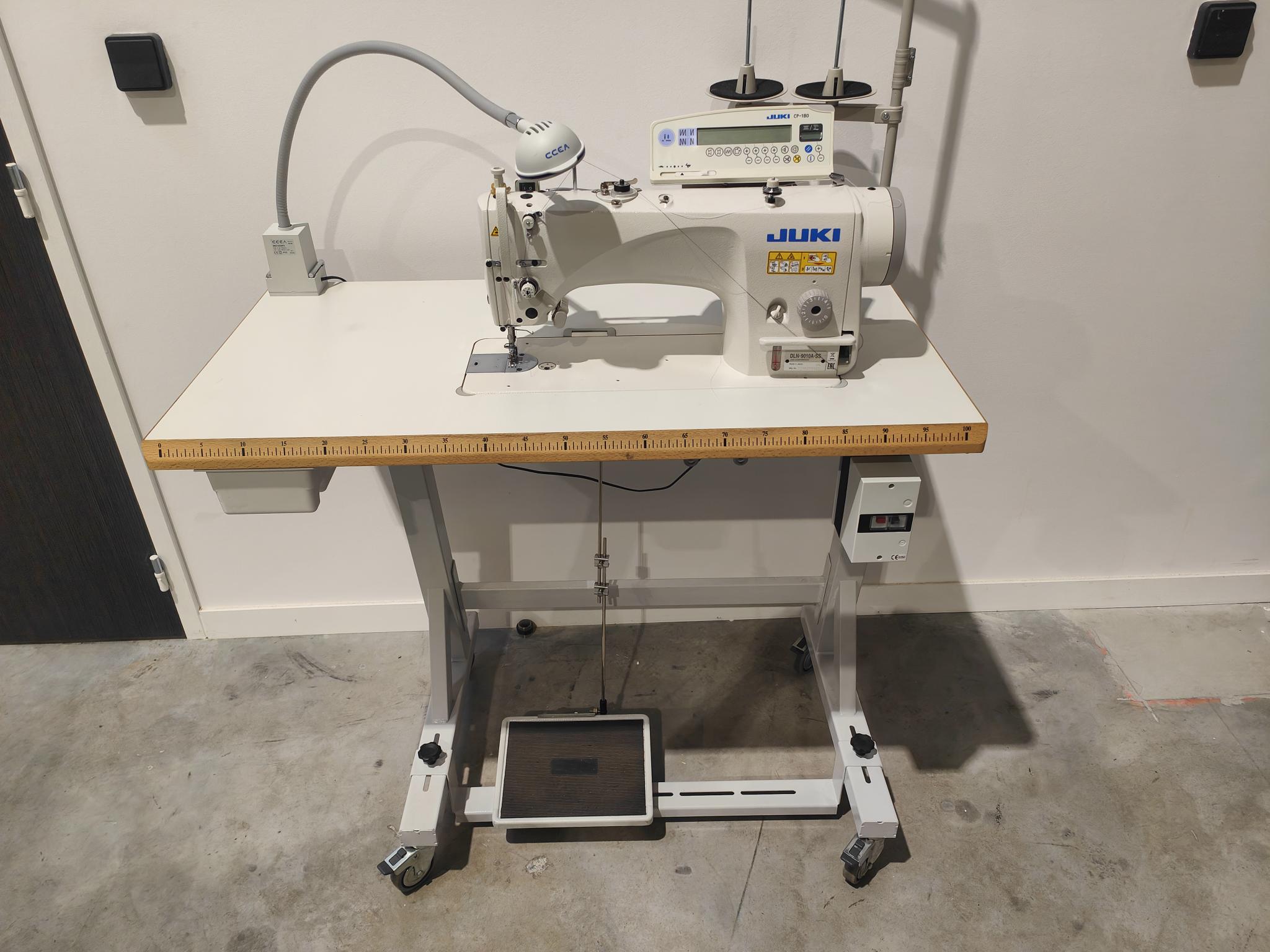 piqueuse plate double entrainement juki dln-9010a occasion